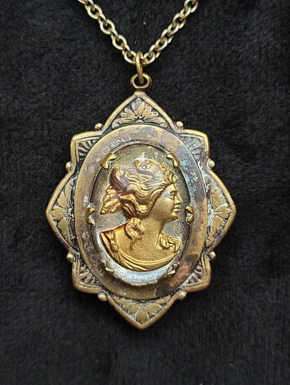 Antique Glass Face Cameo Locket
